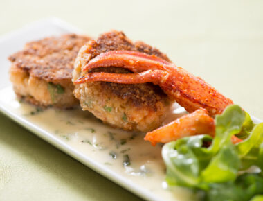 Asian Maine Lobster Cakes with Tarragon Aioli