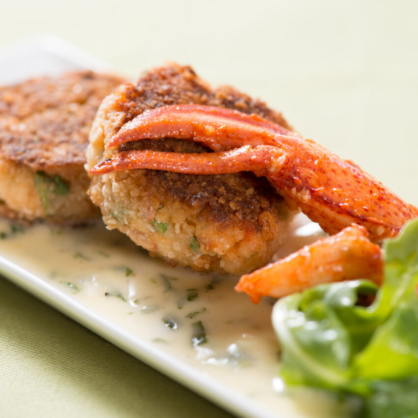 Asian Maine Lobster Cakes with Tarragon Aioli recipe image