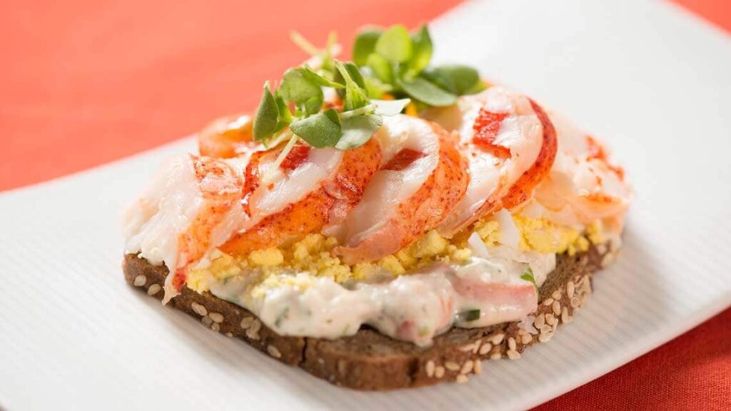 Maine Lobster Smørrebrød recipe image