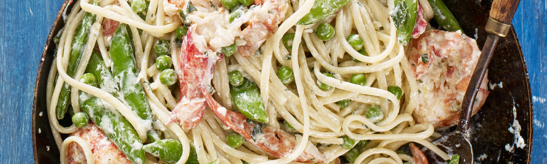 Linguine with Maine Lobster and Creamy Garlic Sauce recipe image